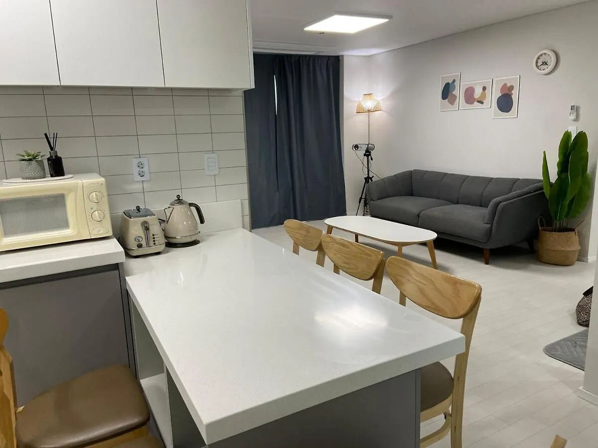 Petit Doudou Stylish Accommodation With Tranquility Seul