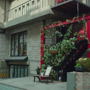 Gasthof Twotwo House, Seoul